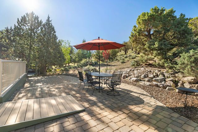 10464 Bitterbrush Court, Redmond, OR 97756