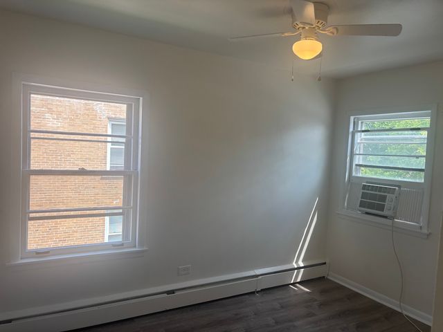 7074 W Diversey Avenue 2F, Chicago, IL 60707
