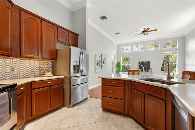 5586 WHISPERING WOODS POINT, Sanford, FL 32771