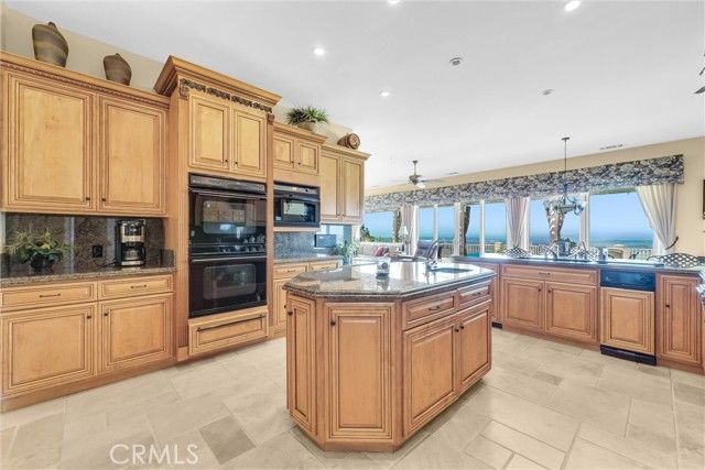 38525 Via De Oro, Temecula, CA 92592