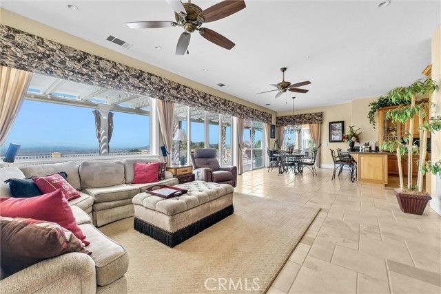 38525 Via De Oro, Temecula, CA 92592