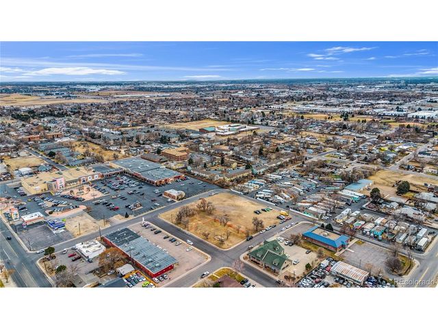 6302 Ivanhoe St, Commerce City, CO 80022