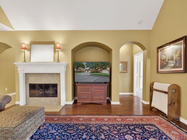 194 Maple Grove Drive, Conroe, TX 77384