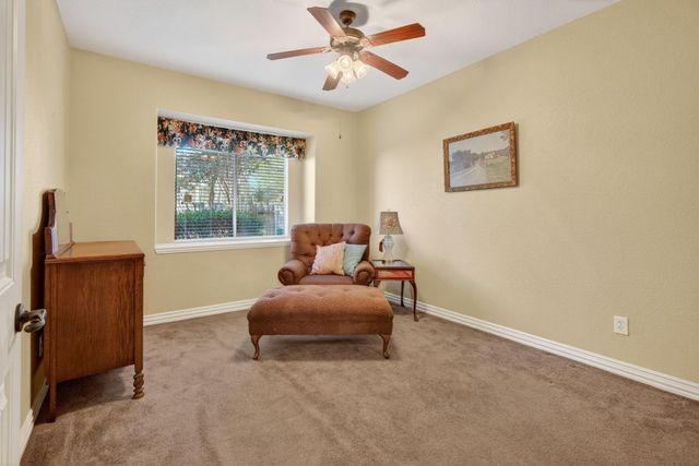 194 Maple Grove Drive, Conroe, TX 77384