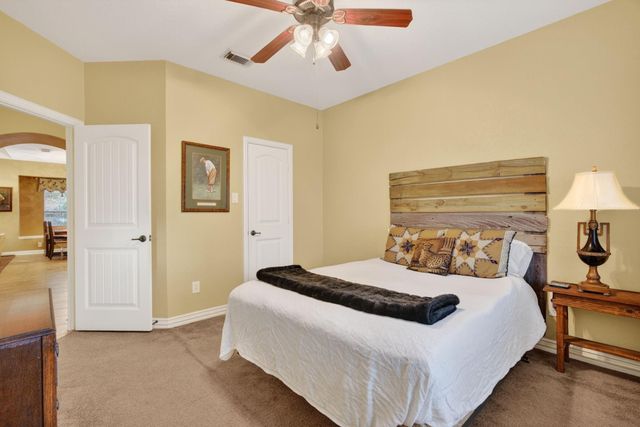 194 Maple Grove Drive, Conroe, TX 77384