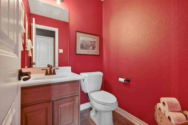 194 Maple Grove Drive, Conroe, TX 77384