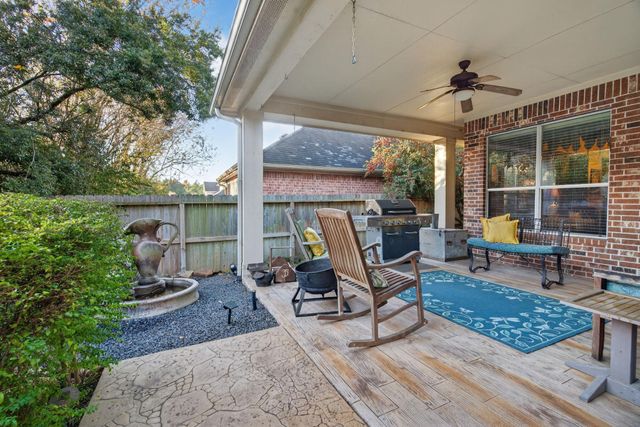 194 Maple Grove Drive, Conroe, TX 77384