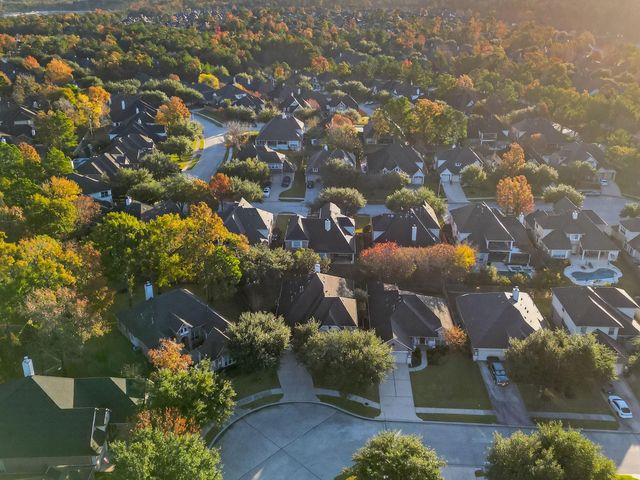 194 Maple Grove Drive, Conroe, TX 77384