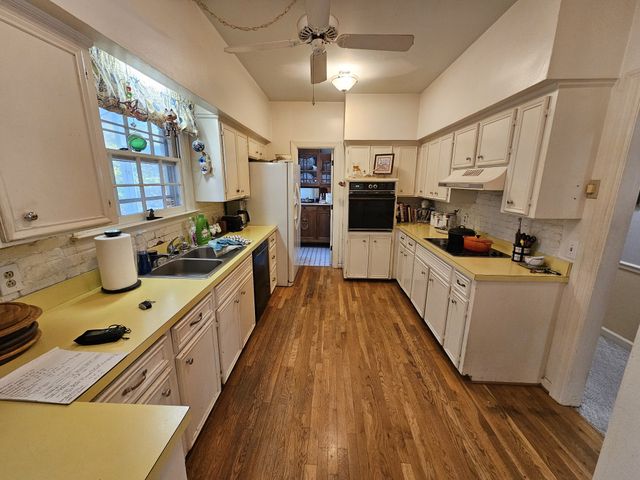 108 Century Oak Dr, Franklin, TN 37069