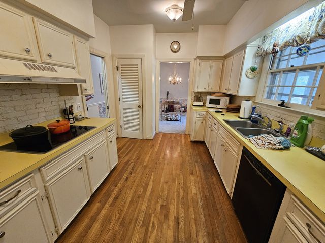 108 Century Oak Dr, Franklin, TN 37069