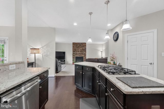 1904 BELLEVILLE DR NE, Leesburg, VA 20176