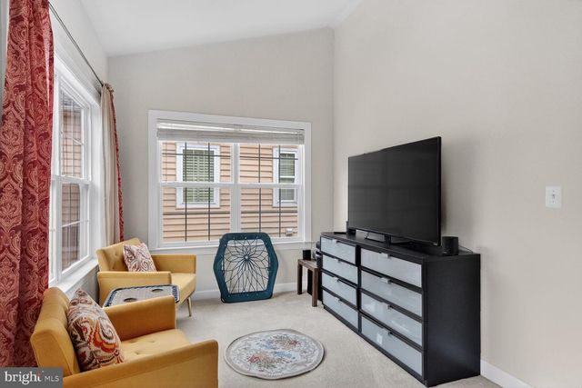 1904 BELLEVILLE DR NE, Leesburg, VA 20176