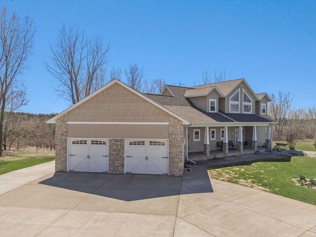 6751 30th Avenue, Eau Claire, WI 54703