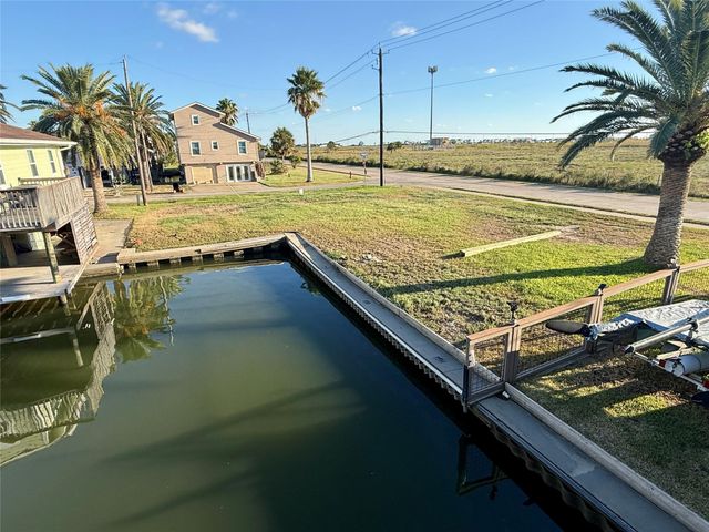 16718 Montego Way, Jamaica Beach, TX 77554