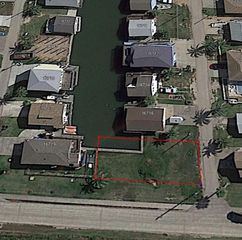 16718 Montego Way, Jamaica Beach, TX 77554