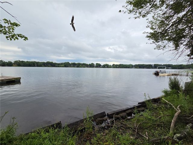 400 Lake Shore Drive, Warwick, RI 02889
