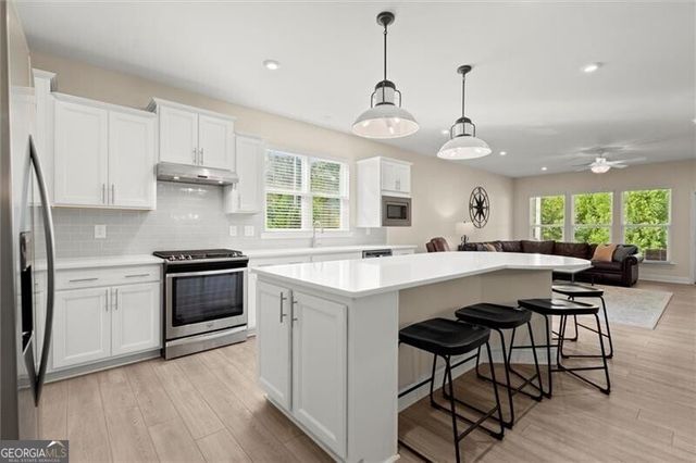 2840 Waverly Walk Point, Cumming, GA 30041