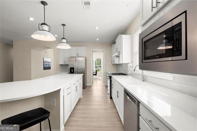 2840 Waverly Walk Point, Cumming, GA 30041