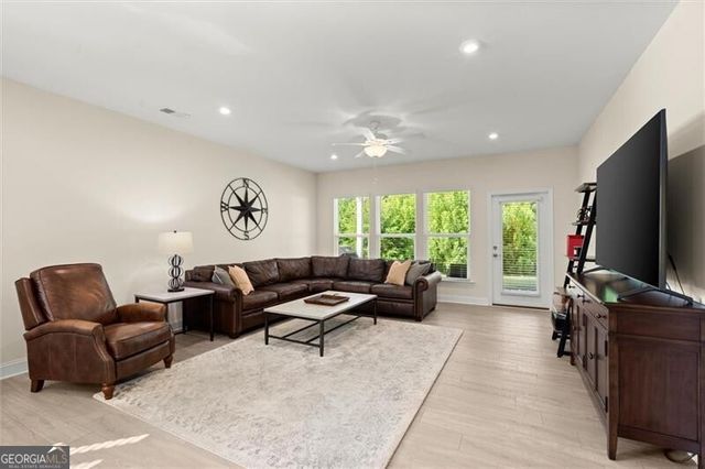 2840 Waverly Walk Point, Cumming, GA 30041
