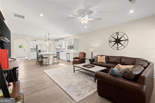 2840 Waverly Walk Point, Cumming, GA 30041