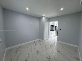 16440 NE 10th Ave E, North Miami Beach, FL 33162