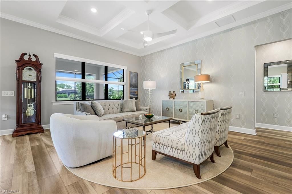 9721 Everglades DR, Naples, FL 34120