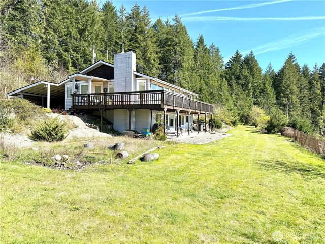 191 N North Hill Road, Hoodsport, WA 98548