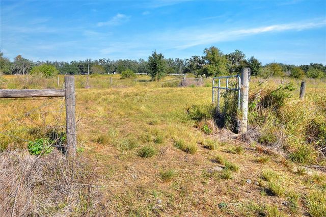 1505 W 60 HIGHWAY, Plant City, FL 33567