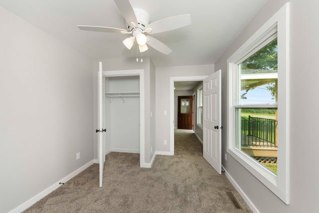 2711 E 800 North Road, Wenona, IL 61377