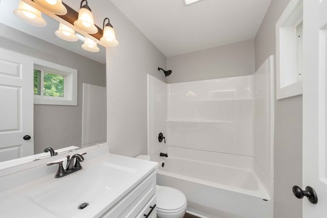 2711 E 800 North Road, Wenona, IL 61377