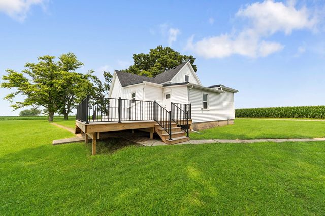 2711 E 800 North Road, Wenona, IL 61377