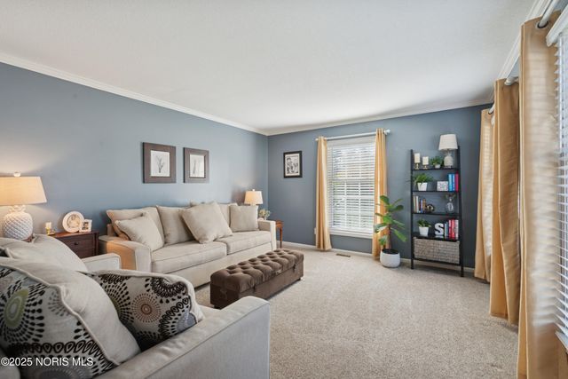 5109 Shadywood Court, Sylvania, OH 43560