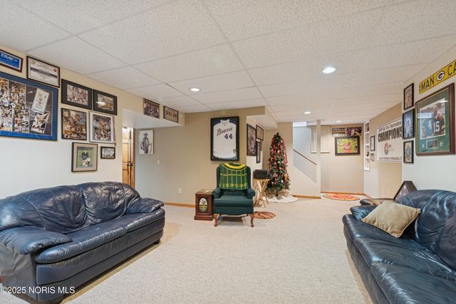 5109 Shadywood Court, Sylvania, OH 43560