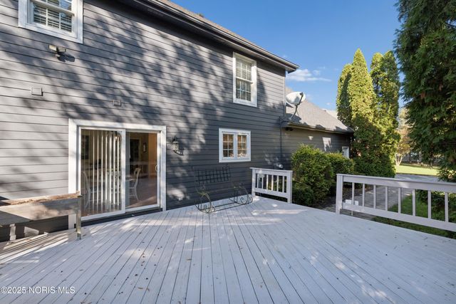 5109 Shadywood Court, Sylvania, OH 43560