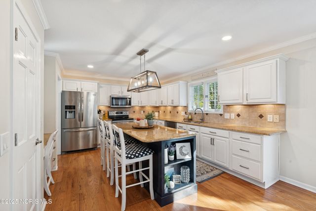 5109 Shadywood Court, Sylvania, OH 43560