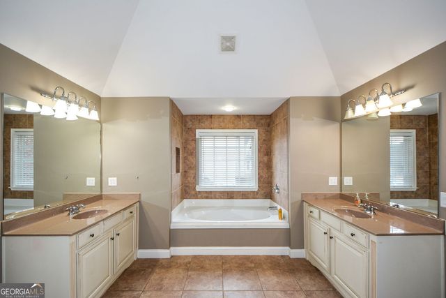 1025 Boxwood Lane, Canton, GA 30114