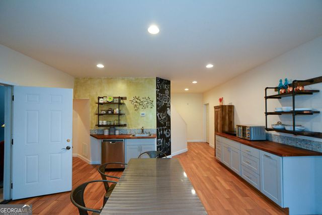 1025 Boxwood Lane, Canton, GA 30114