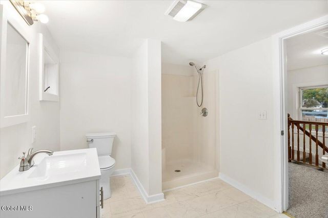 15 Nixon Street, Hoosick, NY 12090