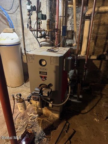 15 Nixon Street, Hoosick, NY 12090