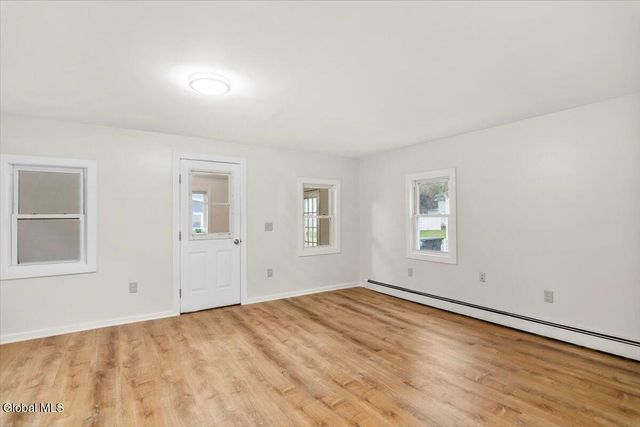 15 Nixon Street, Hoosick, NY 12090