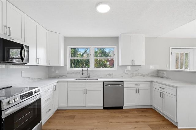 640 Bramble Ct, Jonesboro, GA 30238