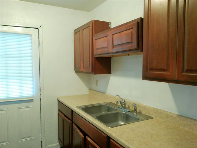 4326 Vestal St, Corpus Christi, TX 78416