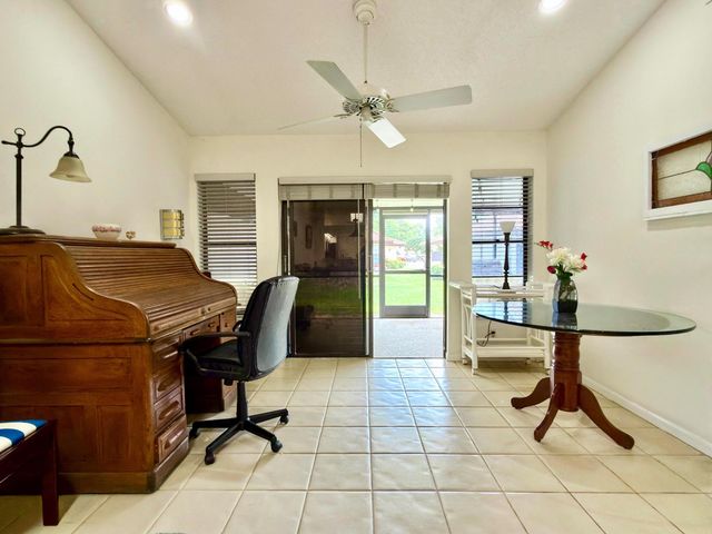 10975 Dolphin Palm Court B, Boynton Beach, FL 33437