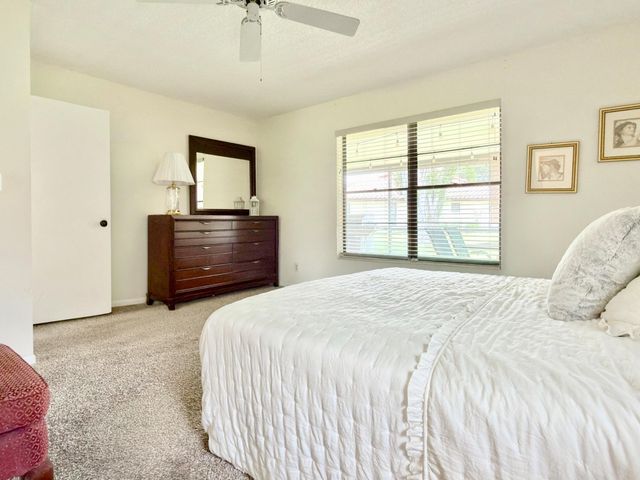 10975 Dolphin Palm Court B, Boynton Beach, FL 33437