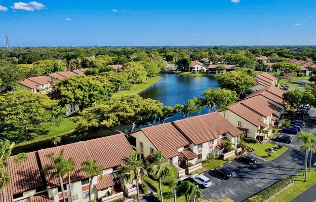 10975 Dolphin Palm Court B, Boynton Beach, FL 33437