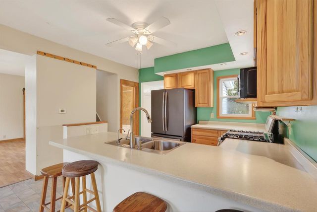 810 17TH AVENUE SOUTH, Wisconsin Rapids, WI 54495