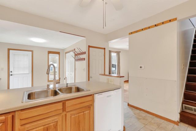 810 17TH AVENUE SOUTH, Wisconsin Rapids, WI 54495