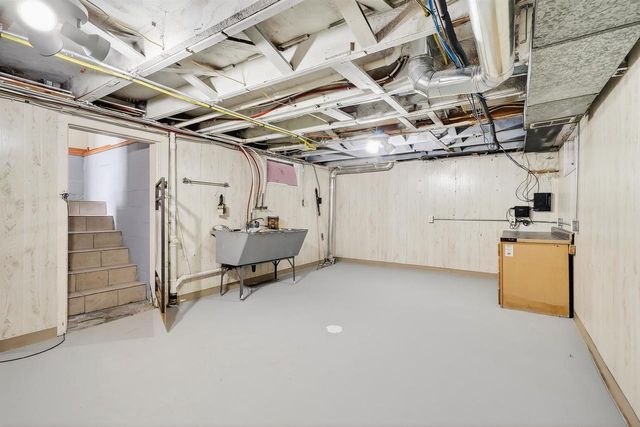 810 17TH AVENUE SOUTH, Wisconsin Rapids, WI 54495