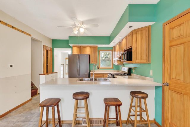 810 17TH AVENUE SOUTH, Wisconsin Rapids, WI 54495