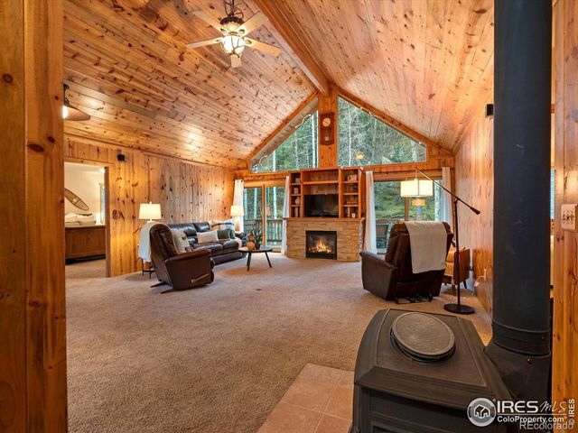 1035 Streamside Drive, Glen Haven, CO 80532